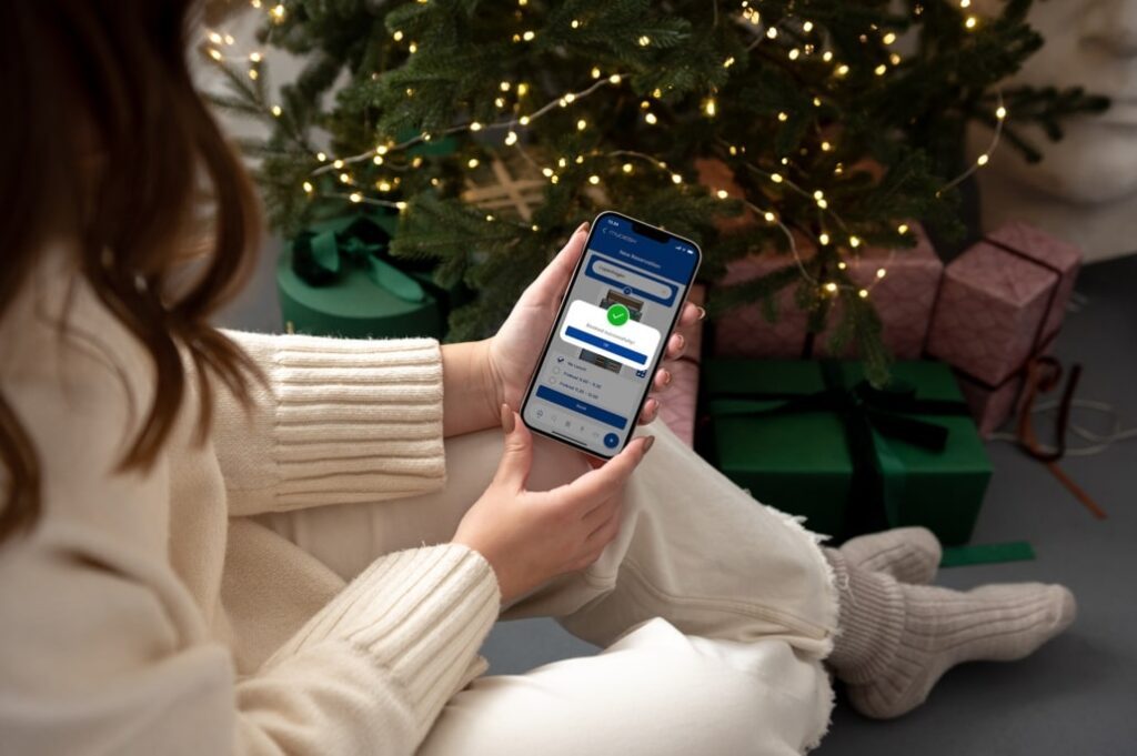 MyDesk Christmas app