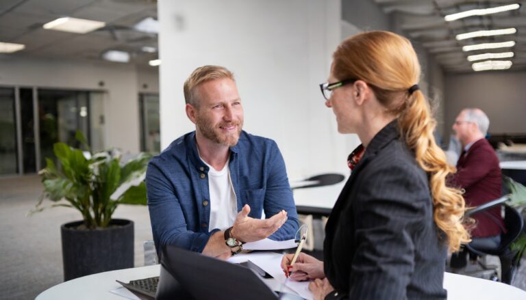 Employee conversation; boss and worker