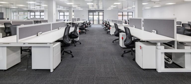 Empty flexible office